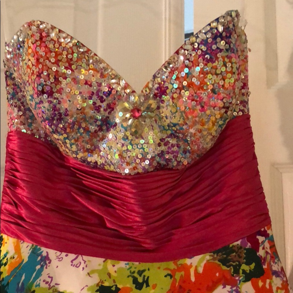 Prom Dress - Picture 3 of 5